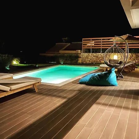 Greece Holidays * ניקיאנה